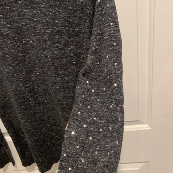 Express Sweater - Picture 2 of 5